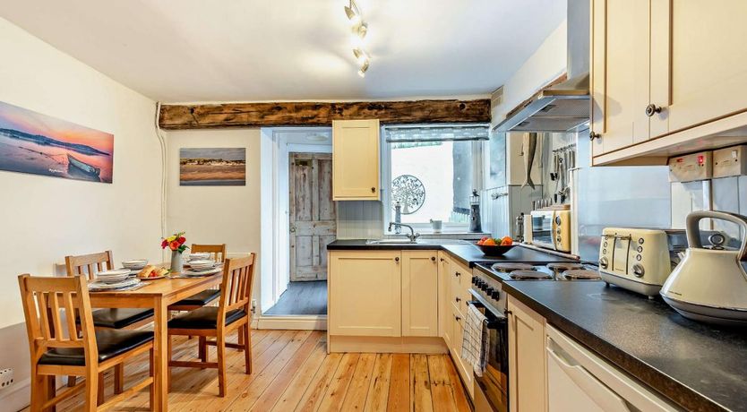 Photo of 3 Bed in Appledore