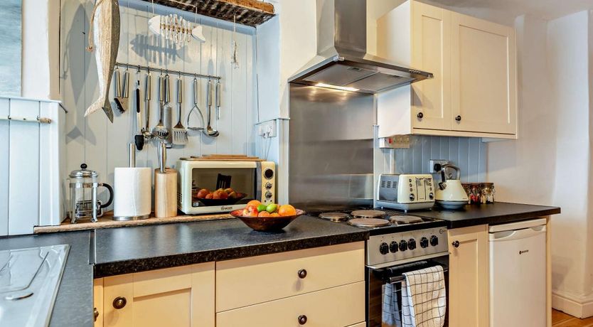 Photo of 3 Bed in Appledore