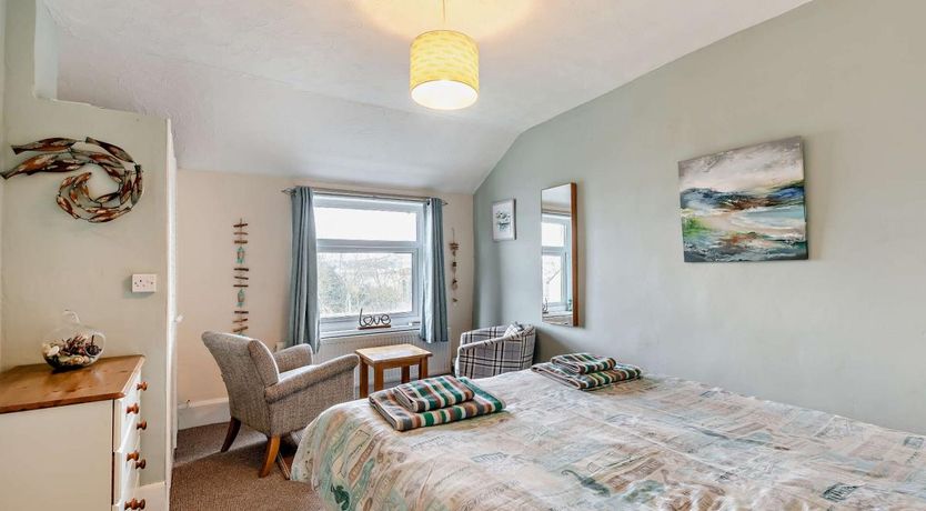 Photo of 3 Bed in Appledore