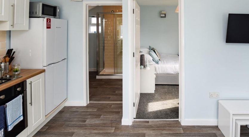 Photo of 1 Bed in Mundeseley