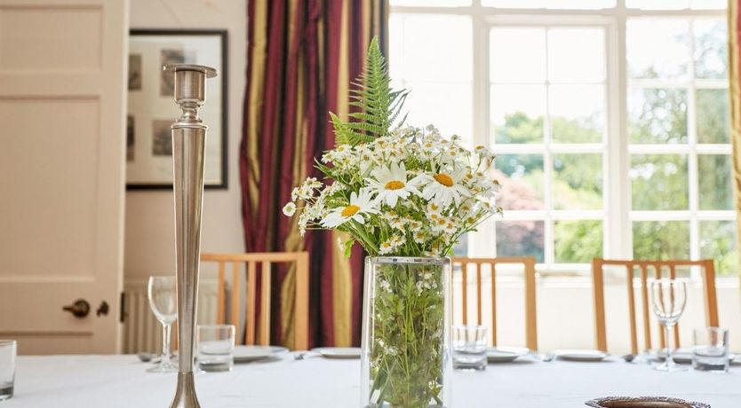 Photo of 8 Bed in Lyonshall