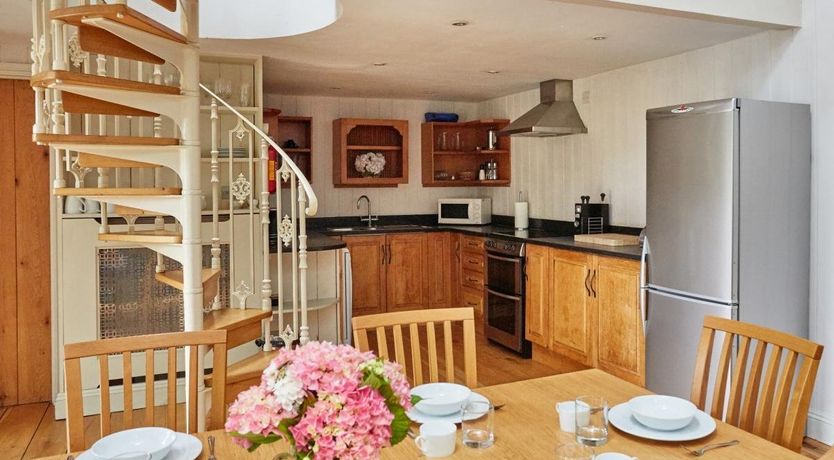 Photo of 2 Bed in Lyonshall