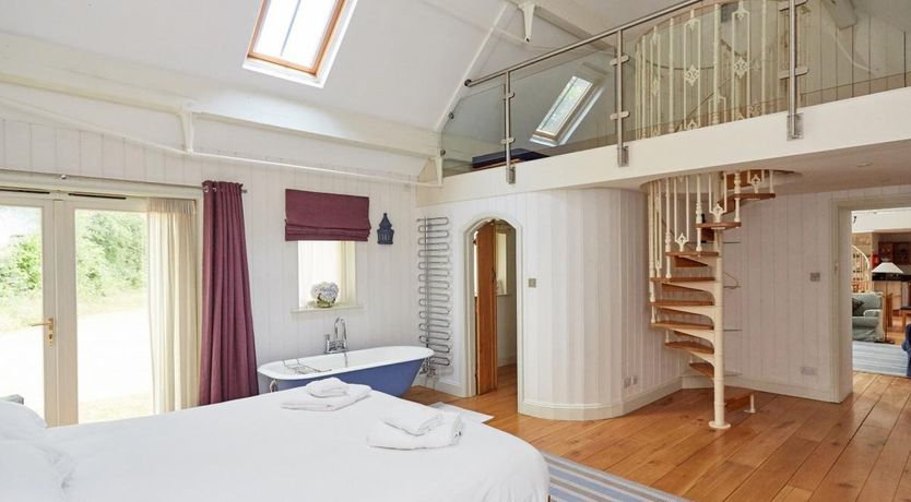 Photo of 2 Bed in Lyonshall