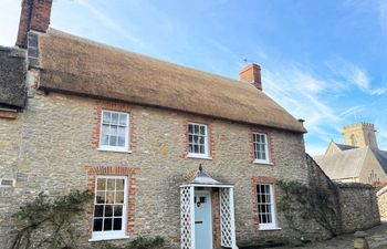 in Burton Bradstock (64947) Holiday Cottage