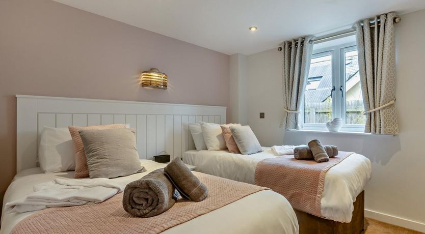 Photo of 2 Bed in Westward Ho