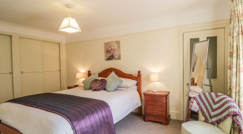 Photo of Sea Breeze Cottage