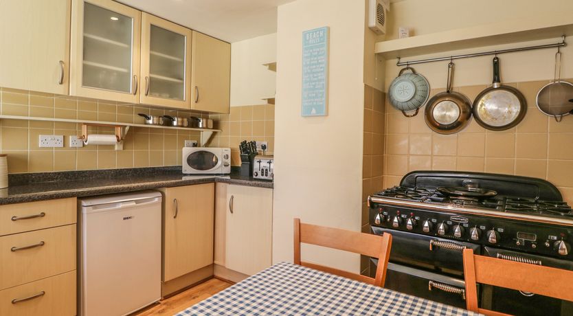 Photo of Sea Breeze Cottage
