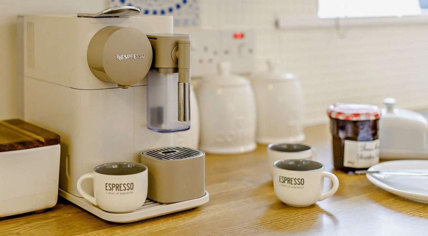 Photo of 3 Bed in Atherington