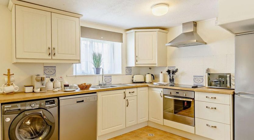 Photo of 3 Bed in Atherington