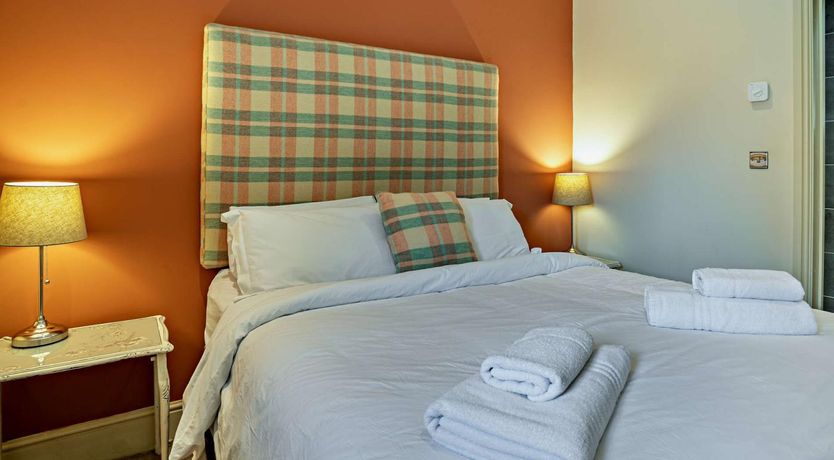 Photo of 3 Bed in Haverfordwest