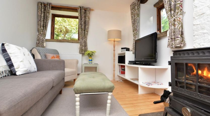 Photo of 2 Bed in High Peak