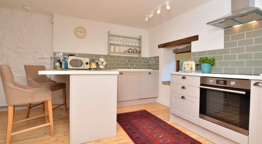 Photo of 2 Bed in Chapel-en-le-Frith