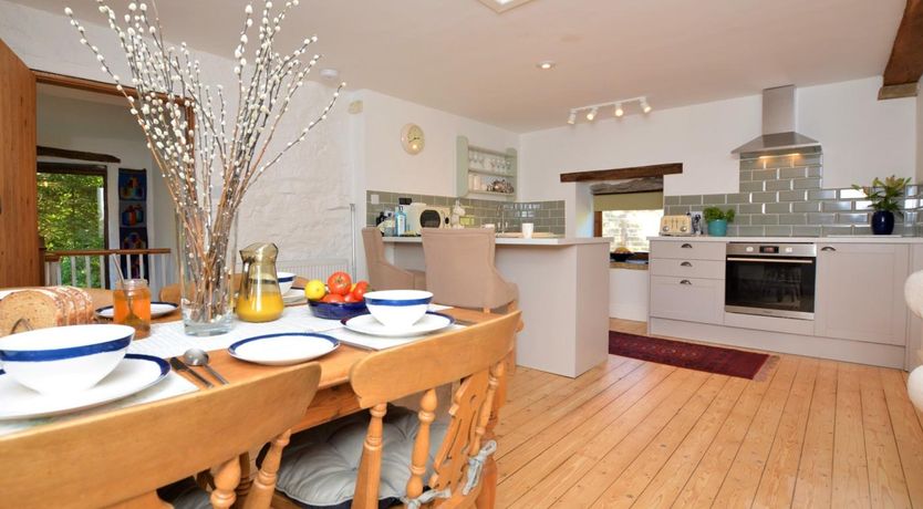 Photo of 2 Bed in High Peak