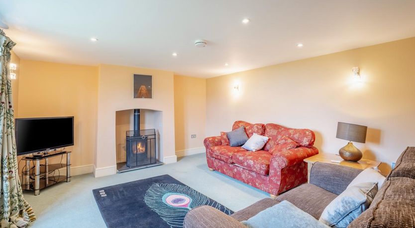 Photo of 5 Bed in Wells