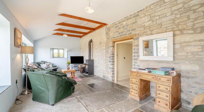 Photo of 5 Bed in Wells