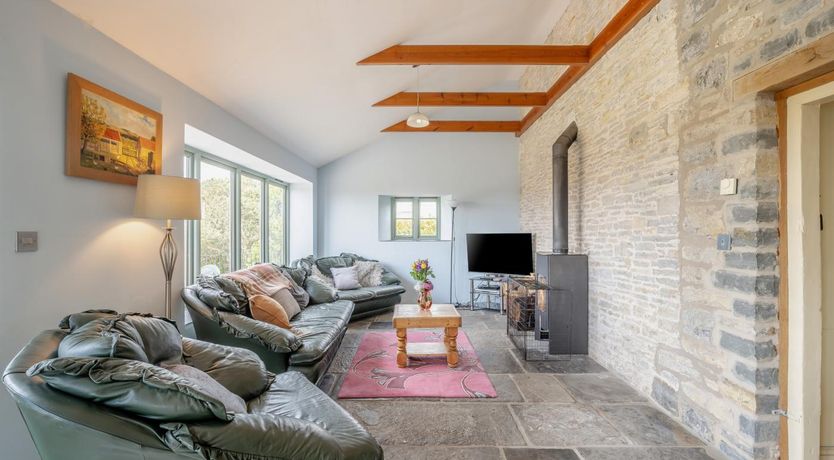 Photo of 5 Bed in Wells