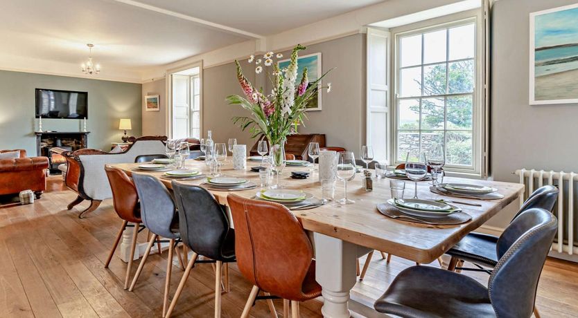 Photo of 5 Bed in Haverfordwest