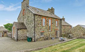 Photo of House in West Wales