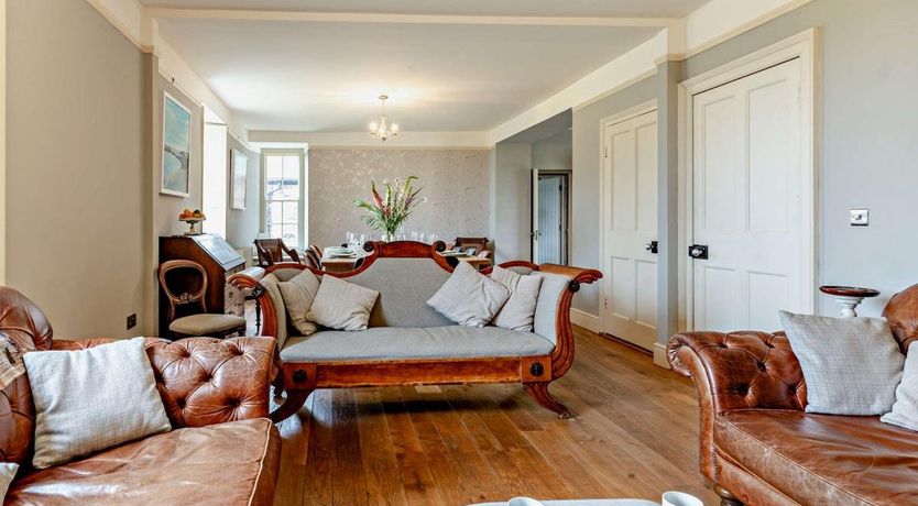 Photo of 5 Bed in St Davids