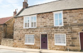 Pear Tree House Holiday Cottage