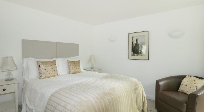 Photo of Holemire Barn