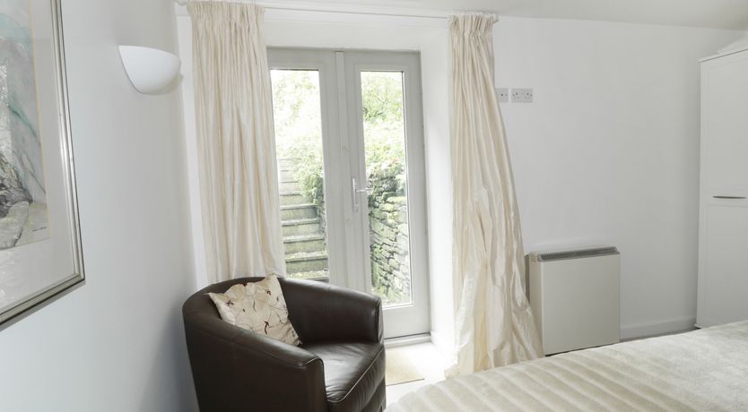 Photo of Holemire Barn