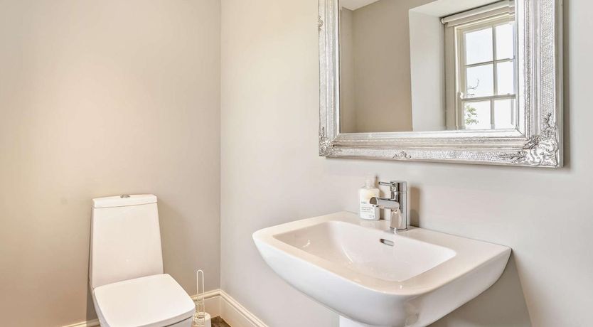 Photo of 3 Bed in Haverfordwest