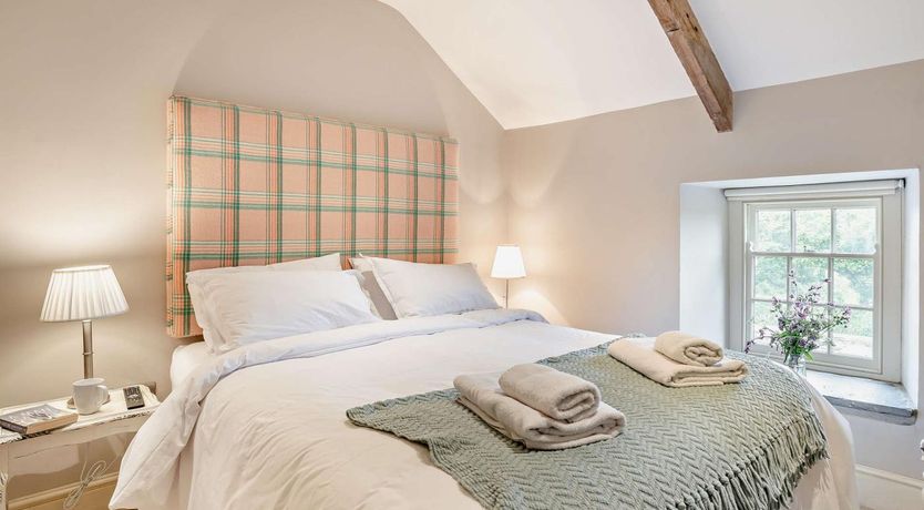 Photo of 3 Bed in Haverfordwest