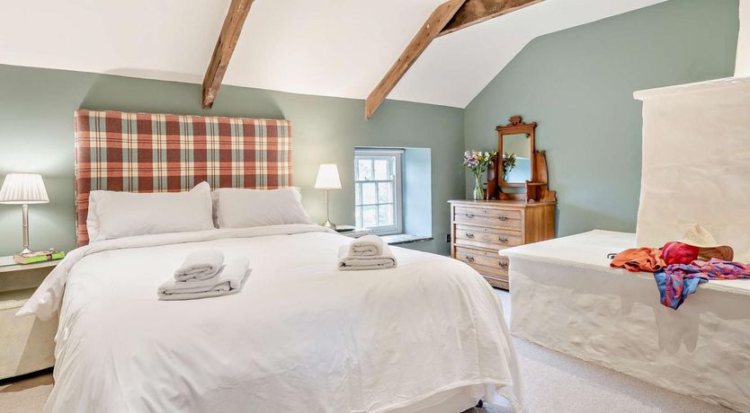 Photo of 3 Bed in Haverfordwest