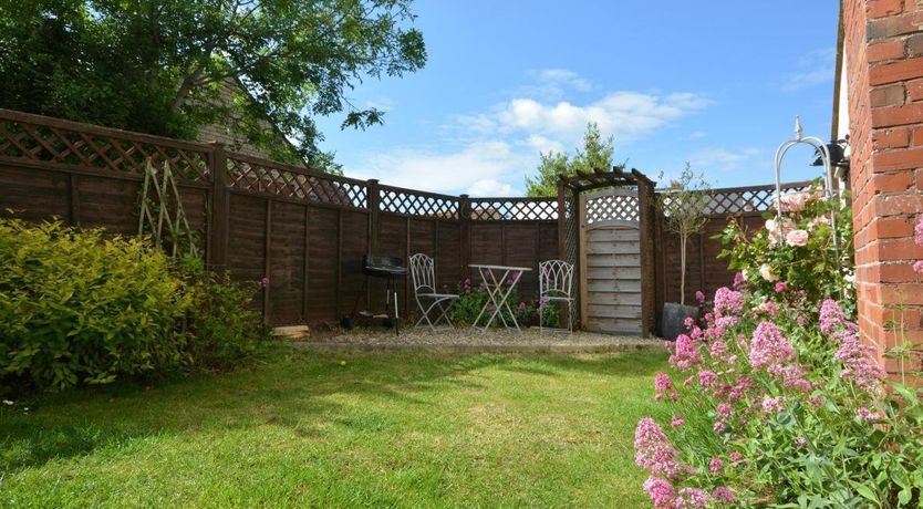 Photo of 1 Bed in Broadway