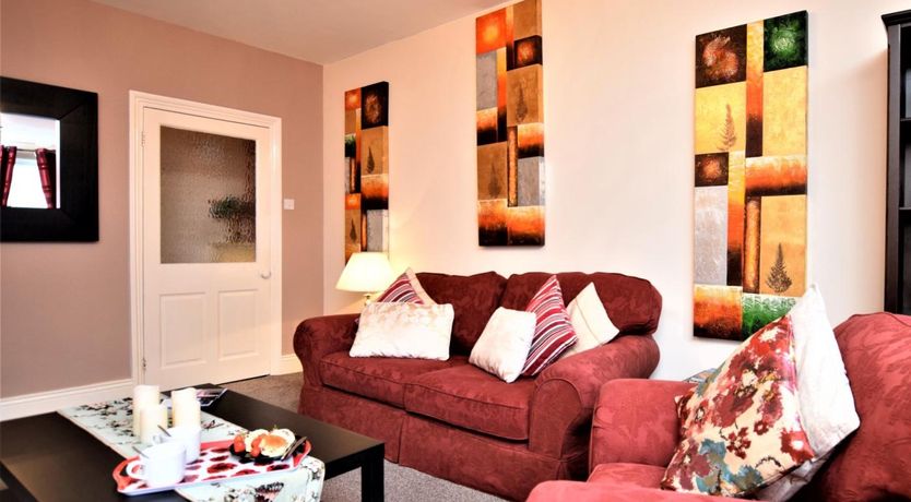 Photo of 5 Bed in Alnwick