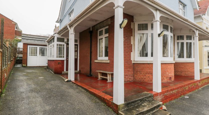 Photo of 20 Ulwell Road
