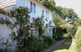 Photo of gun-hill-cottage