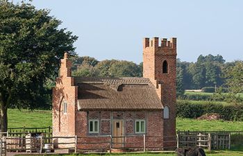 The Shooting Folly Holiday Cottage