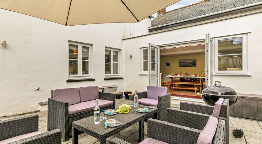 Photo of 3 Bed in Polruan