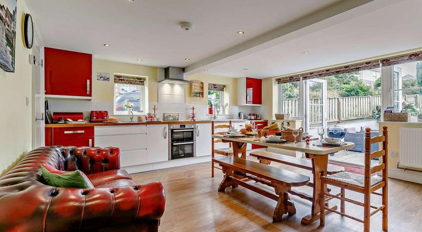 Photo of 3 Bed in Polruan