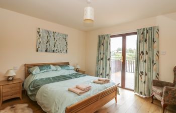 Burnside Lodge (Lodge 1, Glengoulandie) Holiday Cottage