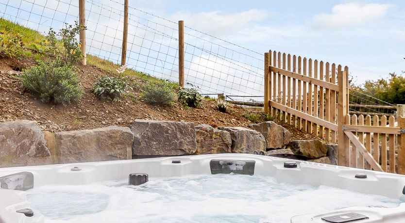 Photo of 3 Bed in Llanfair Caereinion