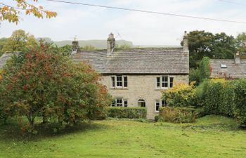 Shiers Farmhouse Holiday Cottage