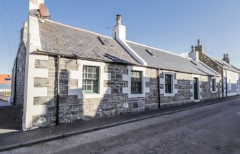 83 Seatown Holiday Cottage