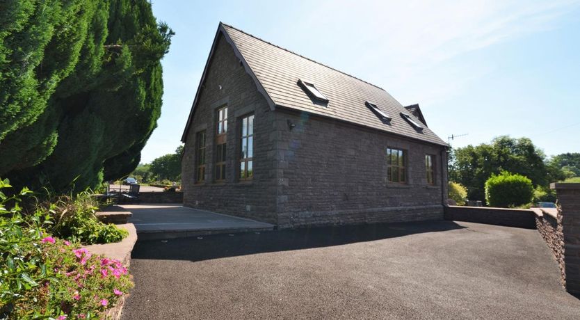 Photo of 2 Bed in Abergavenny