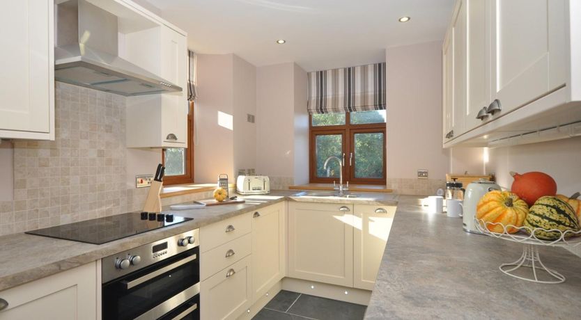 Photo of 2 Bed in Abergavenny