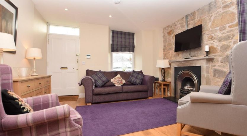 Photo of 2 Bed in Roslin