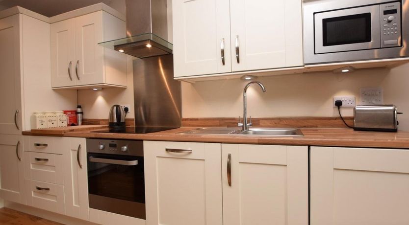 Photo of 2 Bed in Roslin