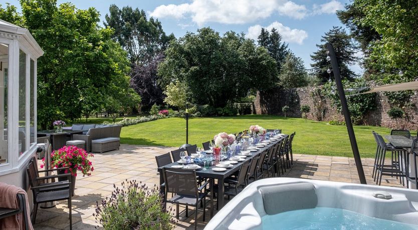 Photo of 7 Bed in Lydney