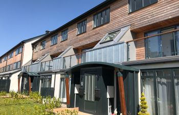 Sidings at Brunel Two Apartment