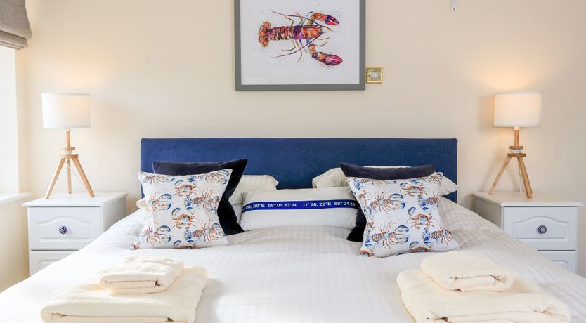 Photo of 10 Thurlestone Rock