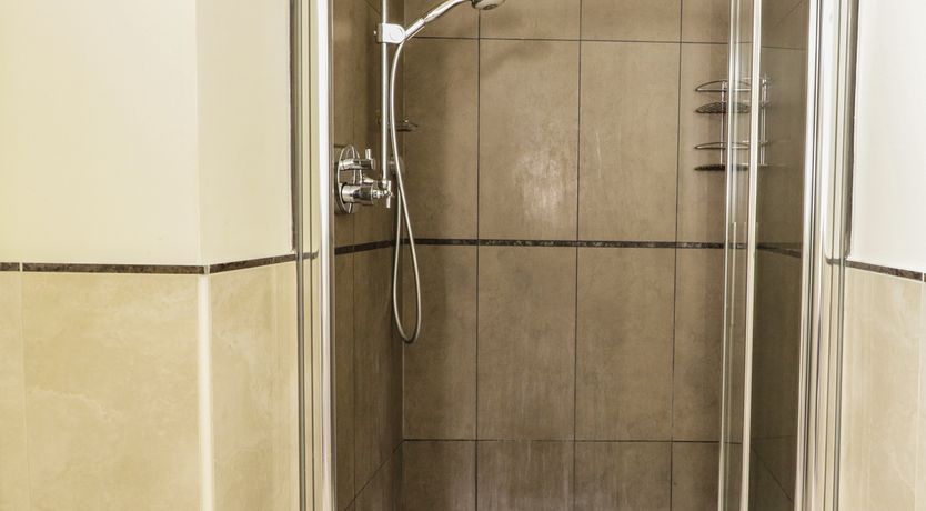 Photo of 16 Bolt Head