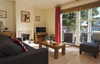 1 Combehaven Holiday Cottage