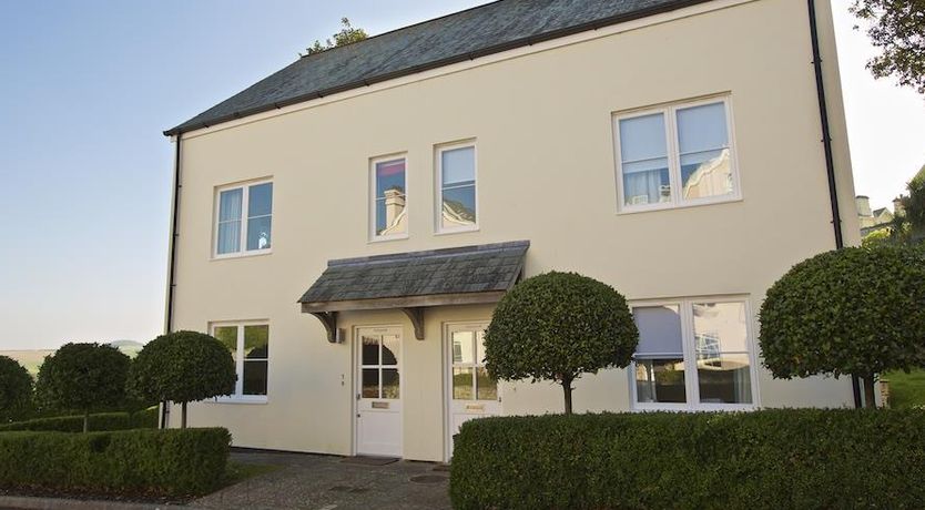 Photo of 1 Combehaven